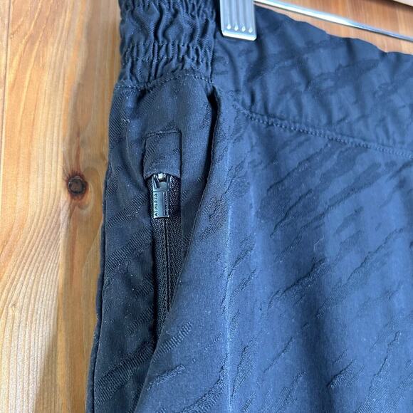 Athleta Brooklyn Textured Jogger Pants Women’s 6 Black Athleisure Casual Neutral - Picture 6 of 10